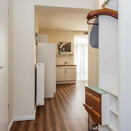 Marin 10 Apartment *